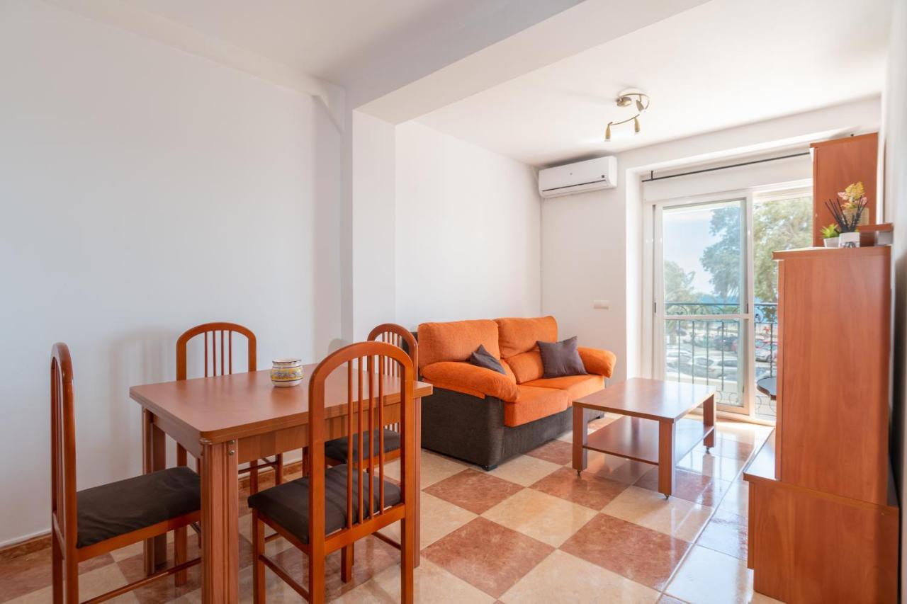 Renthas Pedregalejo Beach Apartments Μάλαγα Εξωτερικό φωτογραφία