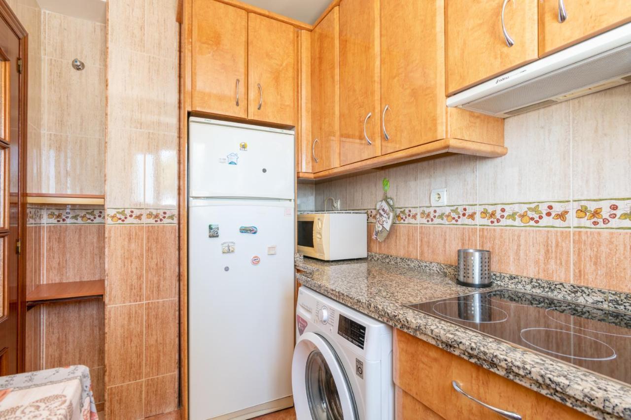 Renthas Pedregalejo Beach Apartments Μάλαγα Εξωτερικό φωτογραφία