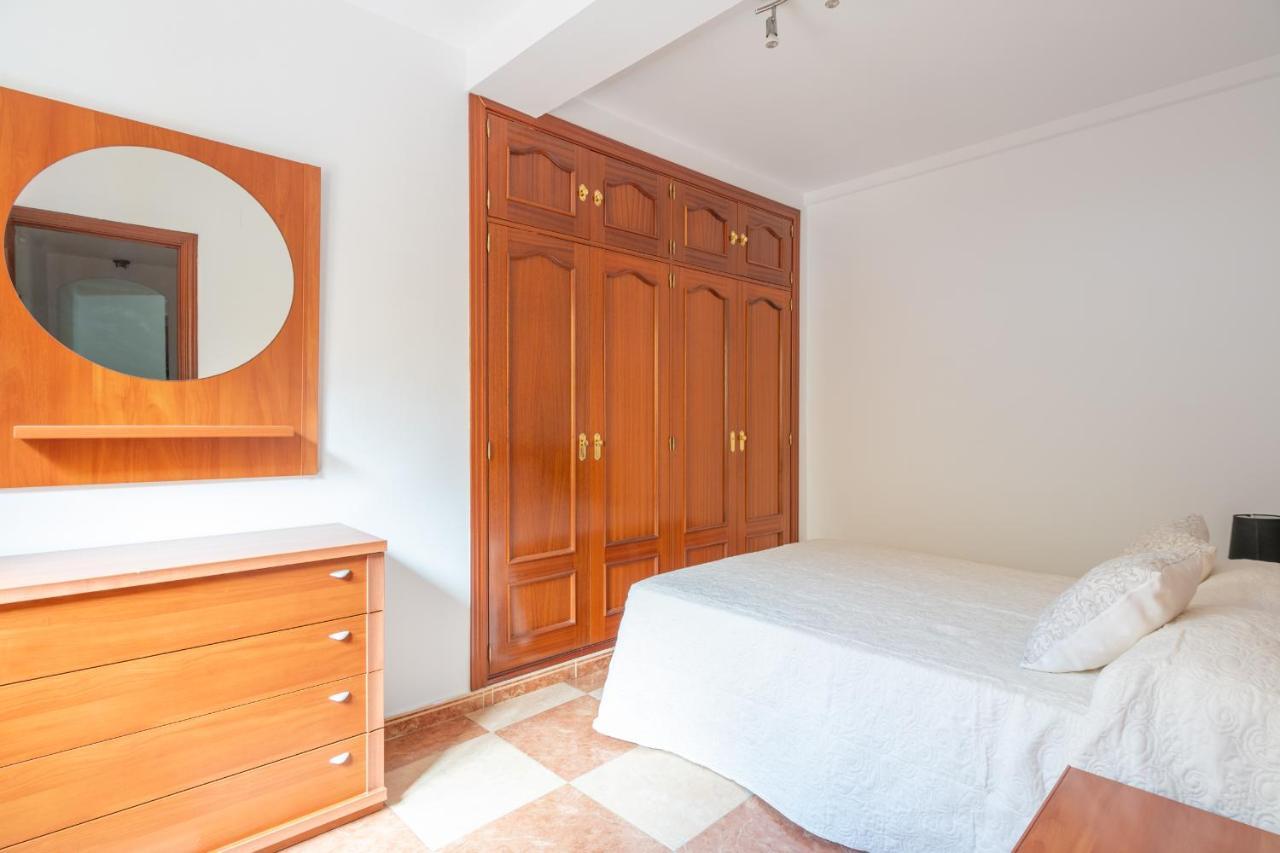 Renthas Pedregalejo Beach Apartments Μάλαγα Εξωτερικό φωτογραφία